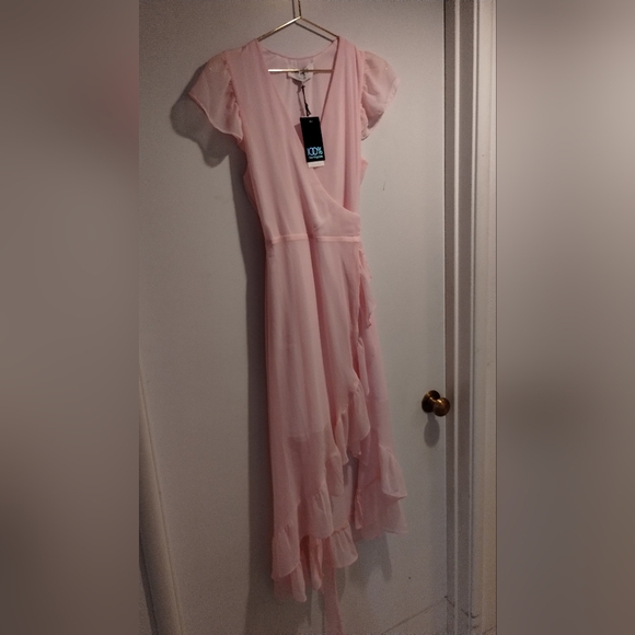 Women's NWT Bloomingdale's WAYF Pink Ruffle Sash Tie High Low Wrap Dress - Picture 3 of 7